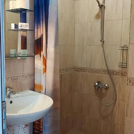 акротирия фешева Νεσέμπαρ